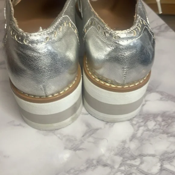 Madden Girl Cutsey platform  silver oxford wing tip Creepers - Picture 4 of 9
